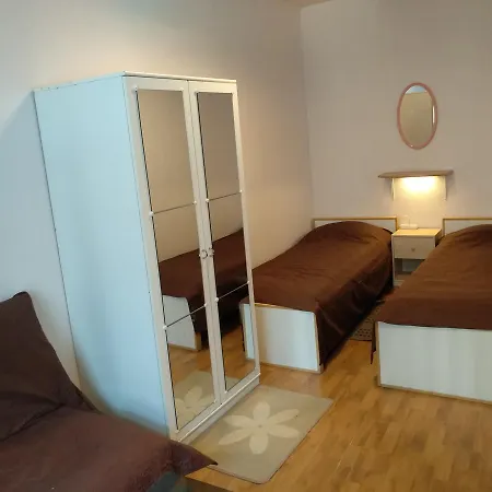 Economy Baltics - Narva 16 *