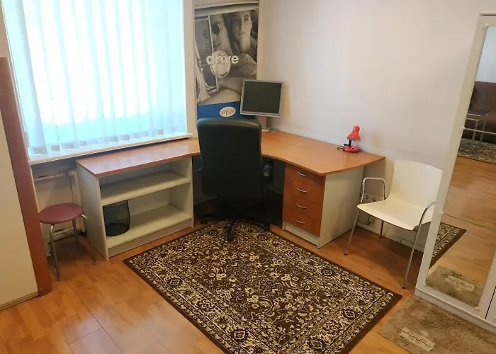 纳尔瓦16号 - 波罗的海经济型公寓 *